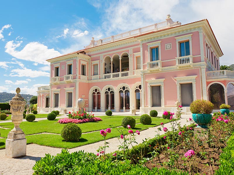 RAY'N PARTNERS / MANSIONS